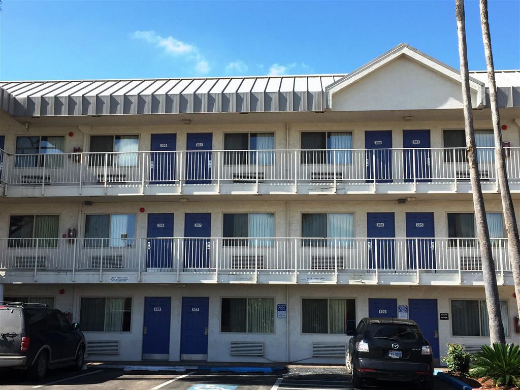 Motel 6-Brownsville, Tx North ภายนอก รูปภาพ