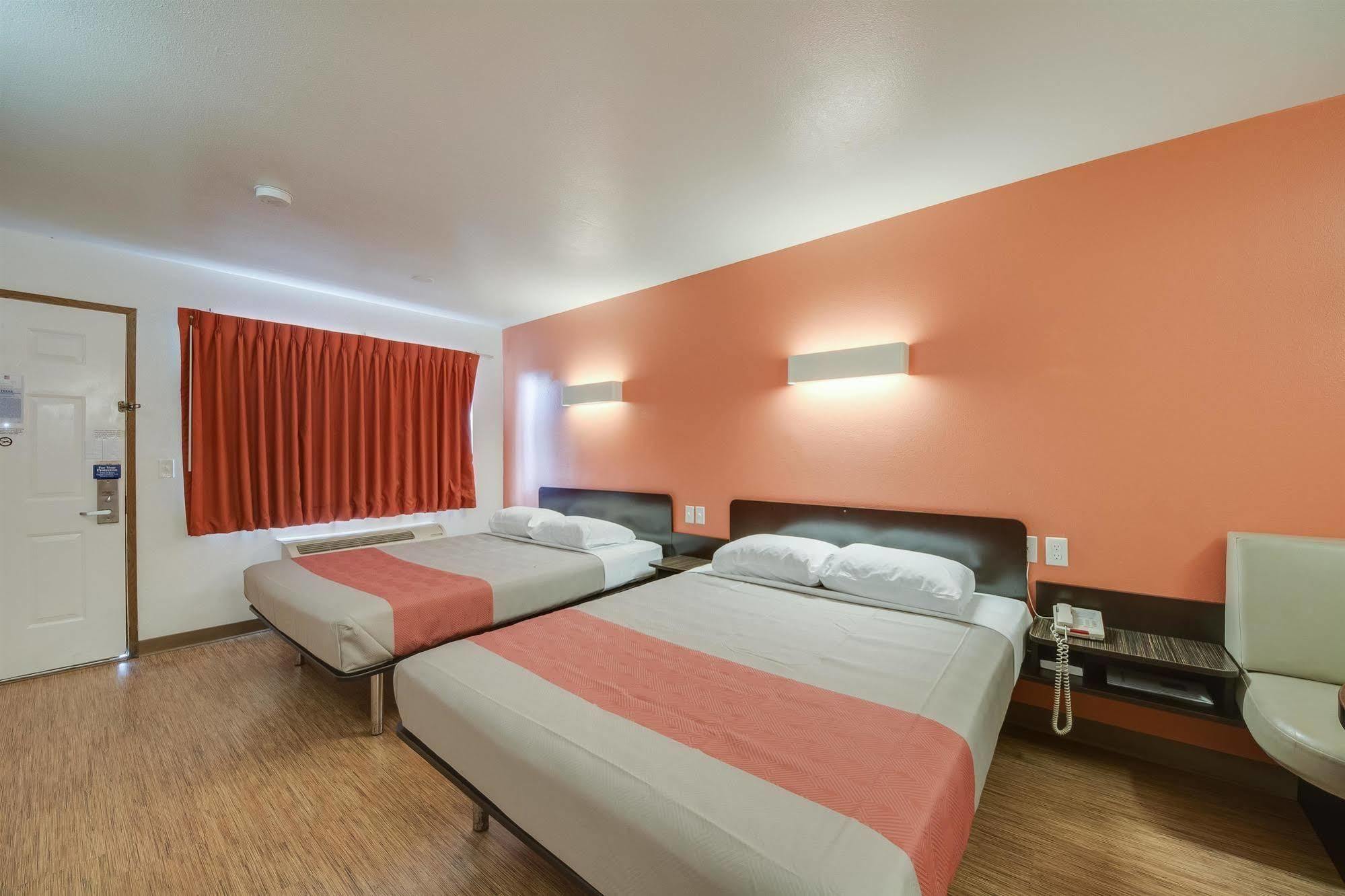 Motel 6-Brownsville, Tx North ภายนอก รูปภาพ