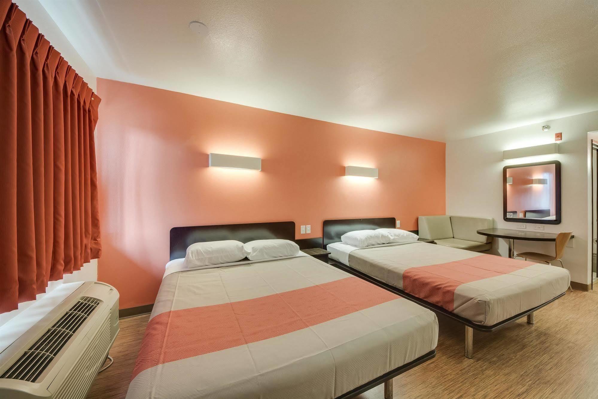 Motel 6-Brownsville, Tx North ภายนอก รูปภาพ