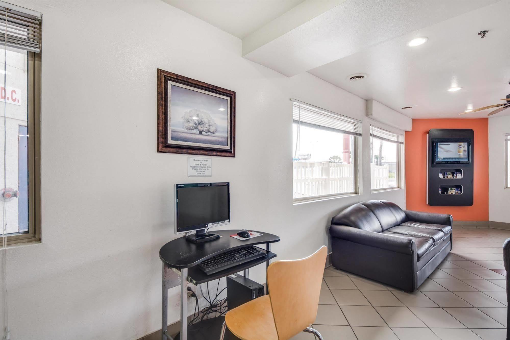 Motel 6-Brownsville, Tx North ภายนอก รูปภาพ