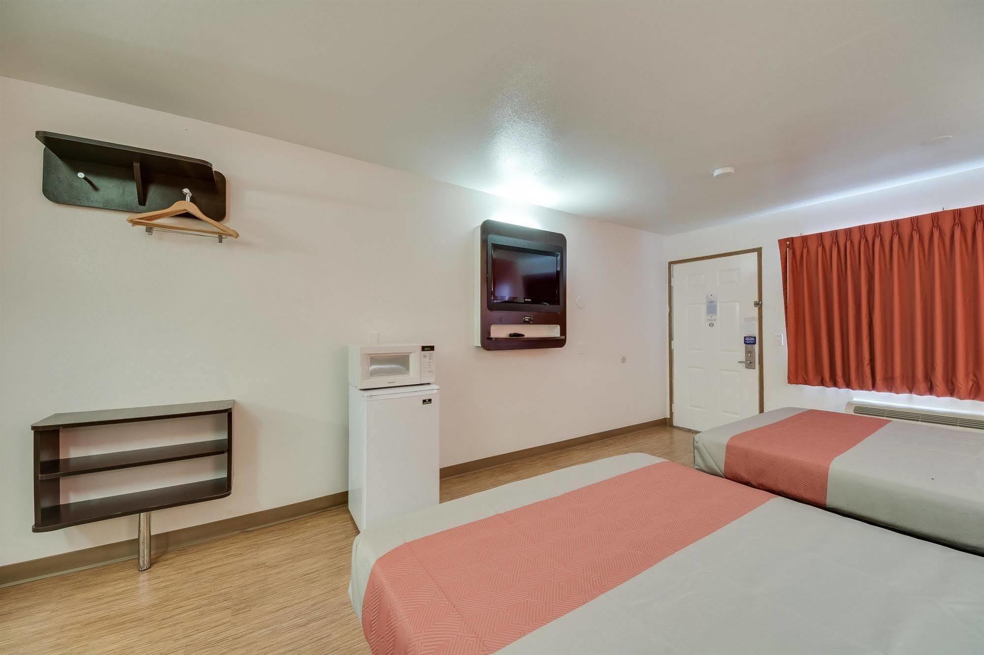 Motel 6-Brownsville, Tx North ภายนอก รูปภาพ