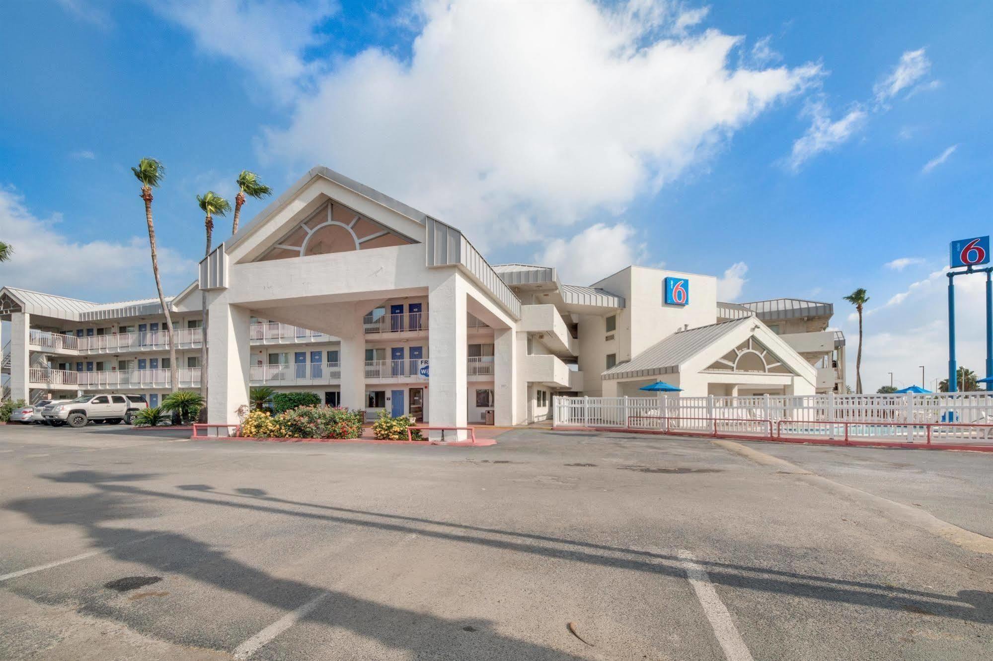 Motel 6-Brownsville, Tx North ภายนอก รูปภาพ