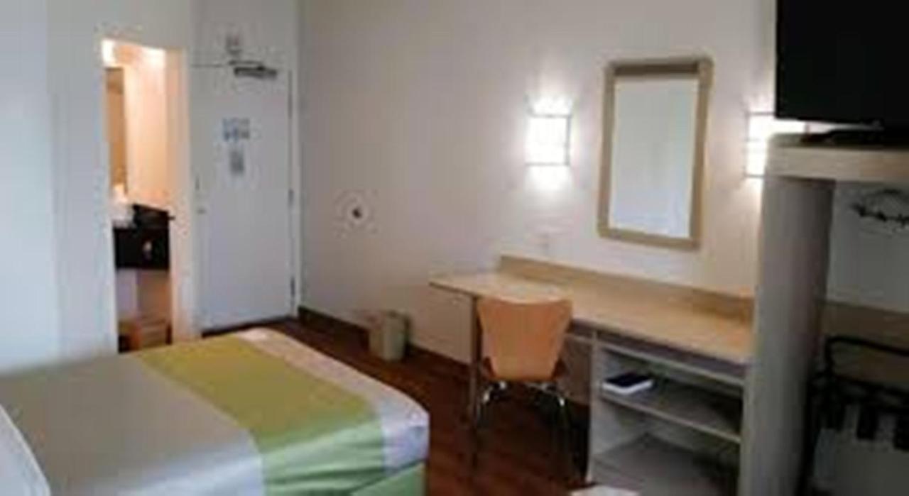 Motel 6-Brownsville, Tx North ภายนอก รูปภาพ